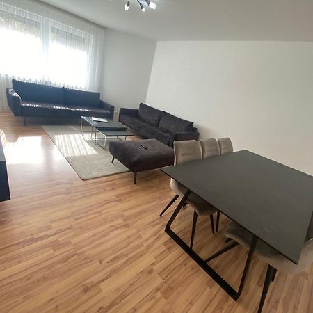 3 Zimmerwohnung Naehe Autobahn A8 Augsbourg Extérieur photo